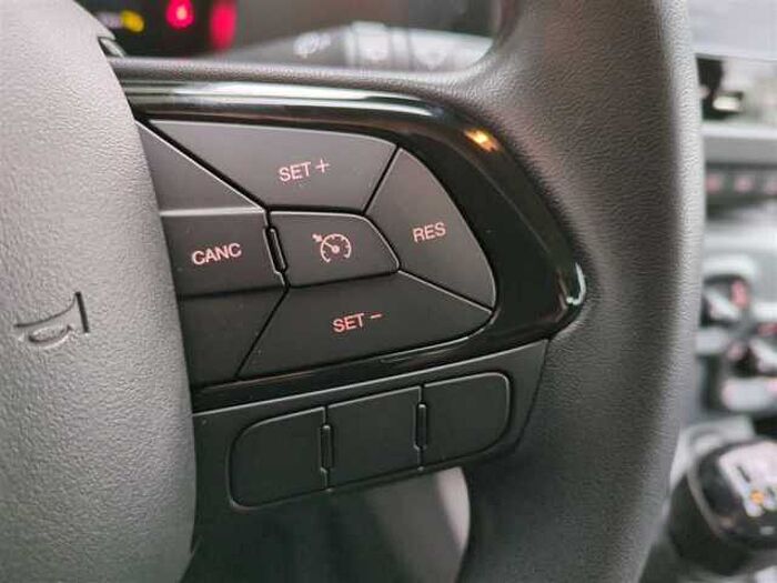 Fiat Panda Hybrid 1.0 GSE Klimaanlage Einparkhile hinten