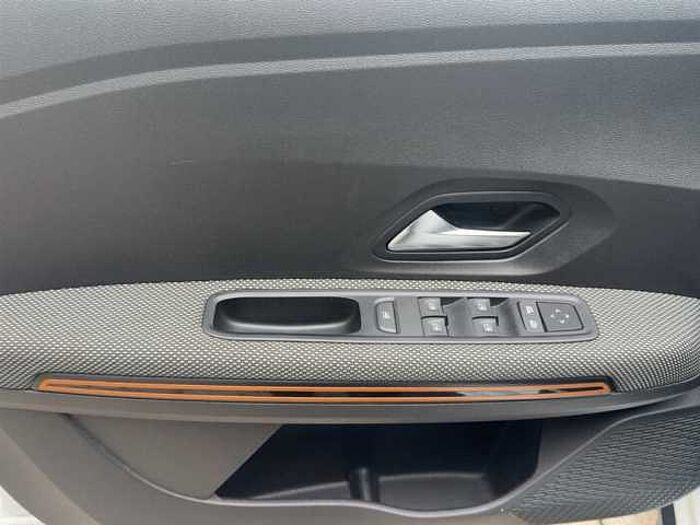 Dacia Logan 1.0 Stepway Benzin/LPG, Kamera, PDC vo+hi, AHK, Navi, Tempomat,