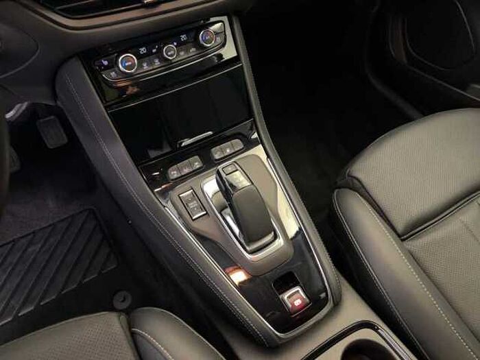 Opel Grandland X Ultimate 1.6 Automatik Leder Standheizung Kamera