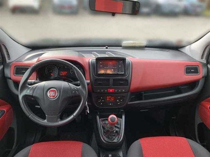 Fiat Doblo 1.4 Turbo 7-Sitzer Sitzheizung Klimaautomatik CarPlay