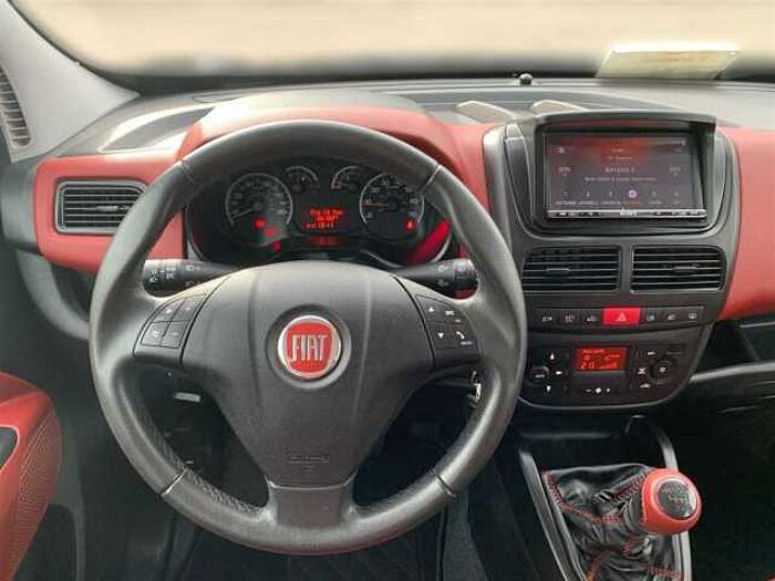 Fiat Doblo 1.4 Turbo 7-Sitzer Sitzheizung Klimaautomatik CarPlay