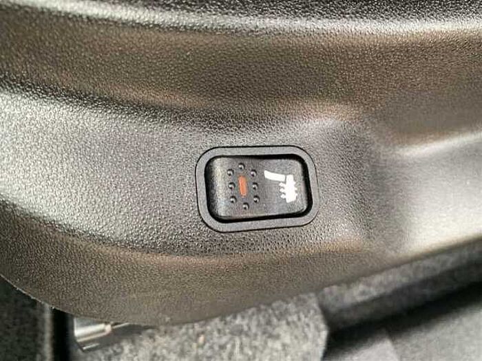 Fiat Doblo 1.4 Turbo 7-Sitzer Sitzheizung Klimaautomatik CarPlay