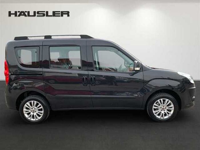 Fiat Doblo 1.4 Turbo 7-Sitzer Sitzheizung Klimaautomatik CarPlay