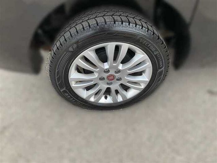 Fiat Doblo 1.4 Turbo 7-Sitzer Sitzheizung Klimaautomatik CarPlay