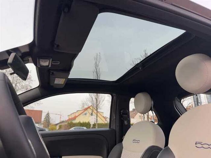 Fiat 500 Dolcevita *Panoramadach* *Klimaautomatik* *CarPlay* *PDC*