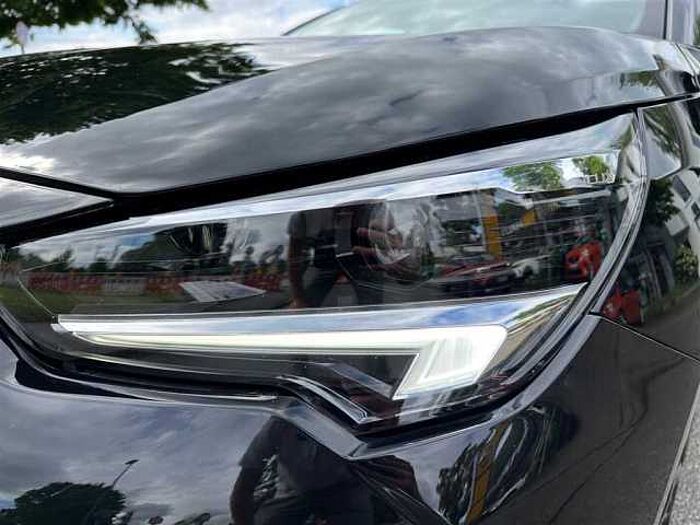 Opel Corsa 1.2 Ultimate Aut. *Alcantara*LED*NaviPro*Kamera