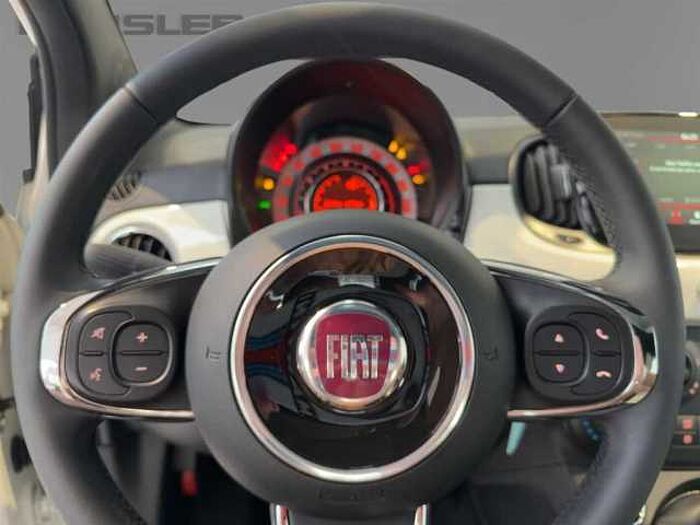 Fiat 500 Dolcevita *Klima* *Panoramadach* *PDC* *CarPlay* uvm.