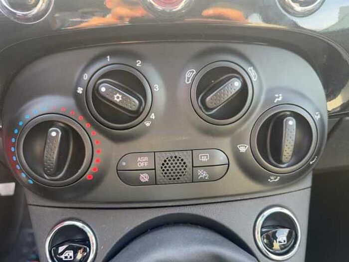 Fiat 500 Dolcevita*Navi*Panorama*PDC*Tempomat*Carplay*uvm.