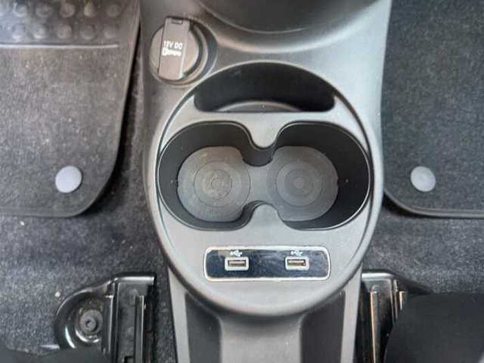 Fiat 500 Dolcevita*Navi*Panorama*PDC*Tempomat*Carplay*uvm.