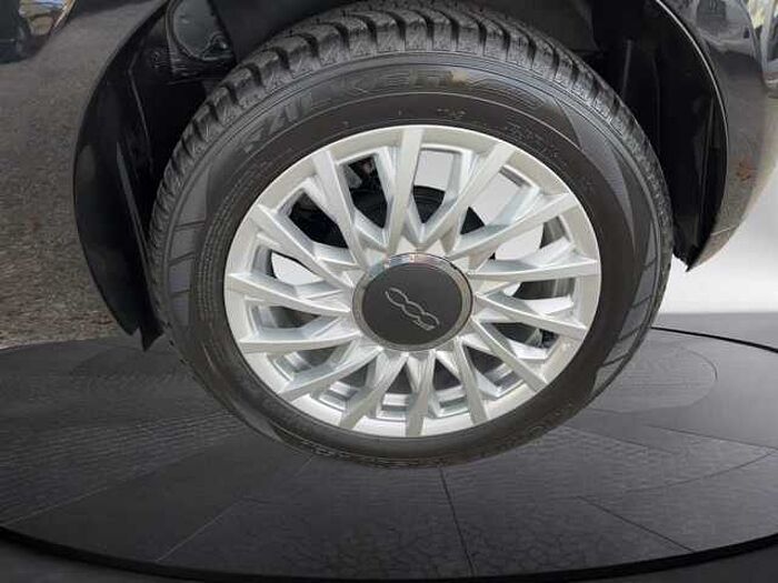 Fiat 500 DolceVita mit PDC*Glasdach*Klima