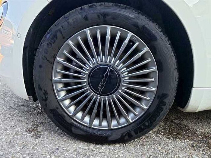 Fiat 500e mit RFK*SHZ*Klima