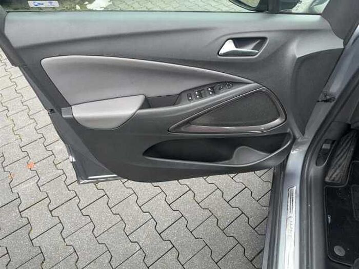Opel Crossland X Innovation*1.Hand*130PS*Navi*LED*PDC*Carplay*uvm.