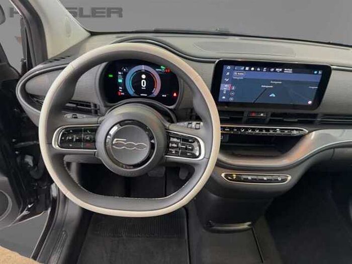 Fiat 500 La Prima*Abstandstempomat*JBL Soundsystem*Glasdach*uwm.