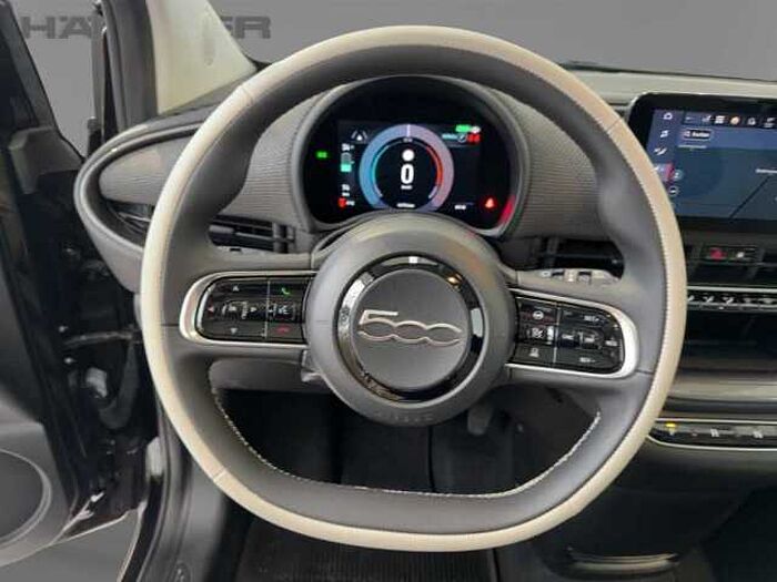 Fiat 500 La Prima*Abstandstempomat*JBL Soundsystem*Glasdach*uwm.