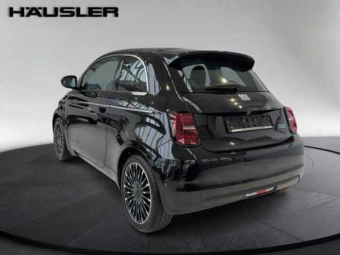 Fiat 500 La Prima*Abstandstempomat*JBL Soundsystem*Glasdach*uwm.