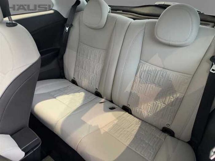 Fiat 500 La Prima*Abstandstempomat*JBL Soundsystem*Glasdach*uwm.