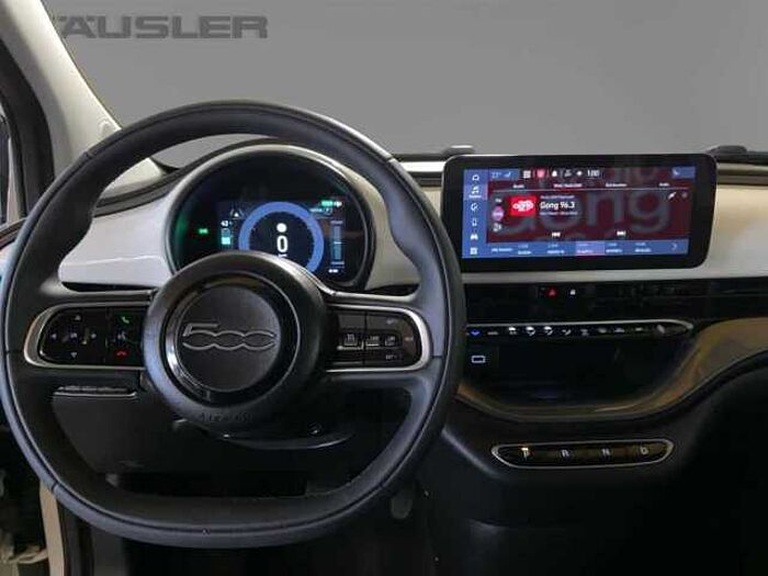 Fiat 500e Neuer 500 Kamera PDC Klimaautomatik Sitzheizung