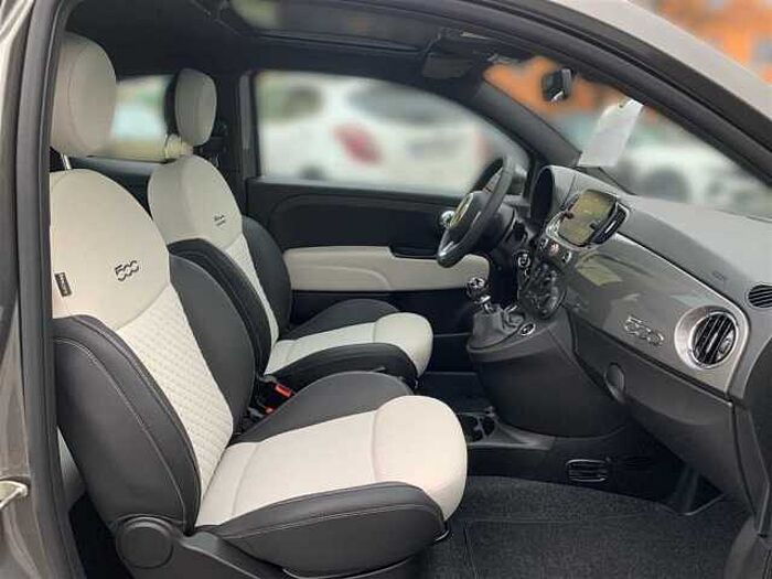 Fiat 500 1.0 Hybrid Dolcevita PDC Glasdach CarPlay Tempomat
