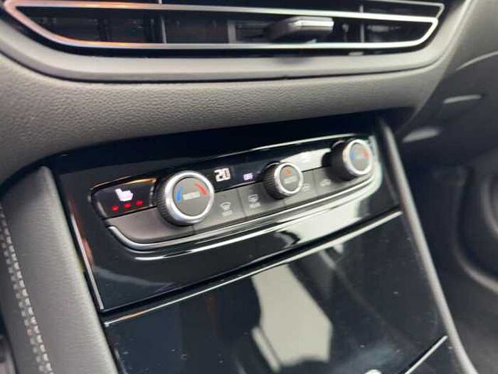 Opel Grandland X Ultimate 1.6 PlugIn-Hybrid AHK*Navi*360°Kamera*PDC*Sitz-u. Lenkradhe