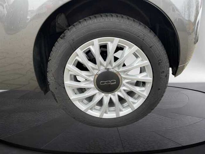 Fiat 500 DolceVita mit Glasdach*PDC*Klima