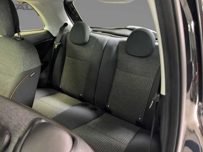 Fiat 500e Icon Sitzheizung Einparkhilfe Navi CarPlay