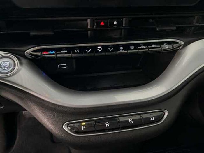 Fiat 500e Icon Sitzheizung Einparkhilfe Kamera Navi CarPlay
