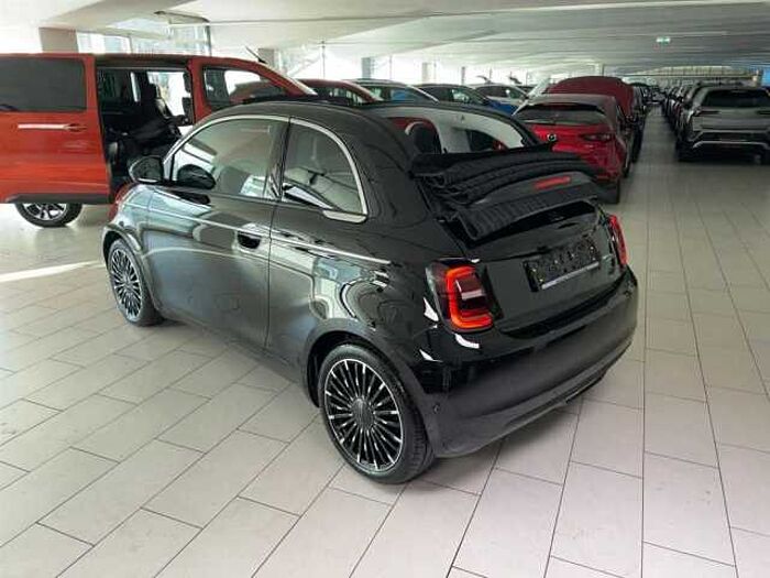 Fiat 500e Cabrio la Prima by Bocelli Leder LED ACC Kamera