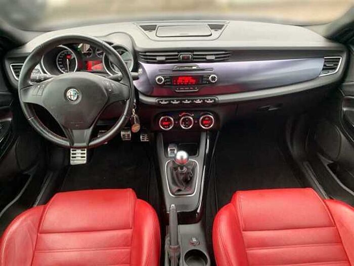 Alfa Romeo Giulietta 1.4 TB MultiAir Turismo Leder PDC Xenon Sportpaket