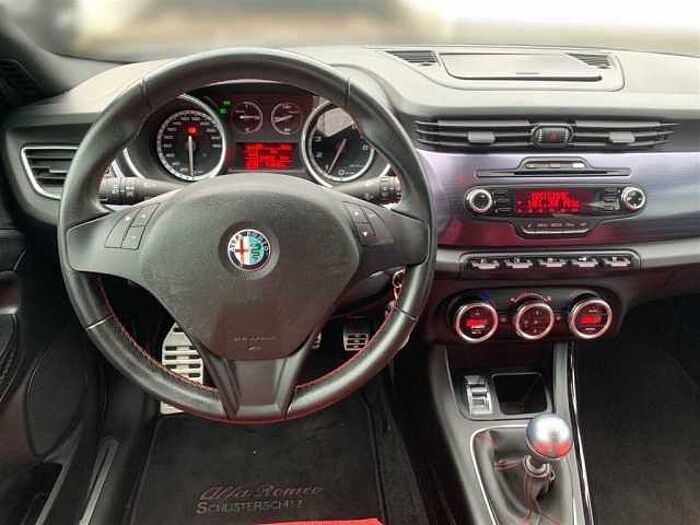 Alfa Romeo Giulietta 1.4 TB MultiAir Turismo Leder PDC Xenon Sportpaket