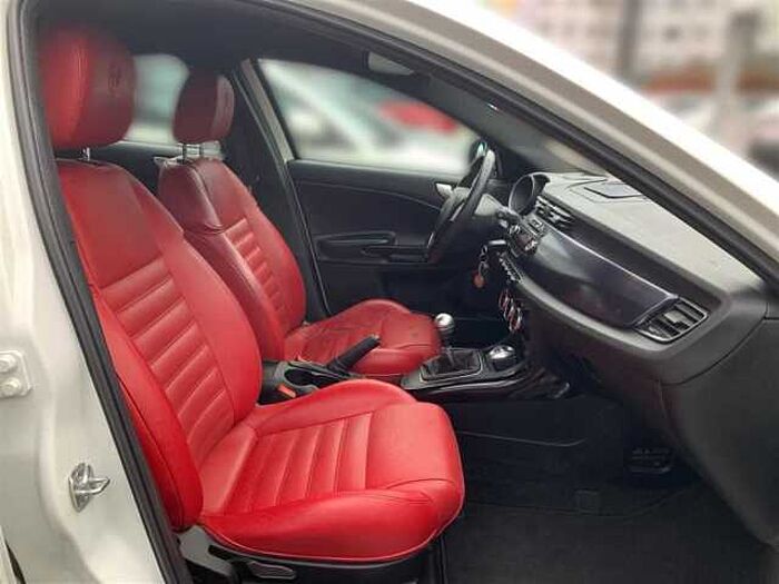 Alfa Romeo Giulietta 1.4 TB MultiAir Turismo Leder PDC Xenon Sportpaket