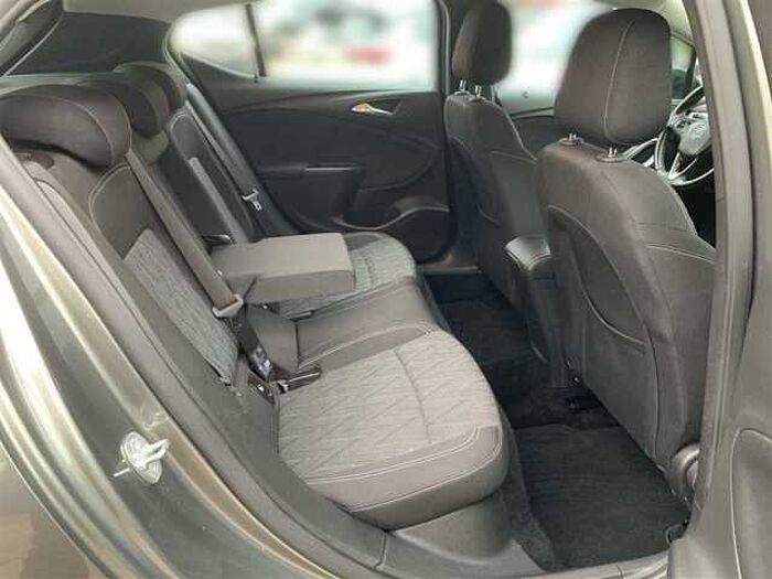 Opel Astra 1.2T 2020 LED PDC Kamera Navi Sitz+Lenkradheizung Tempomat