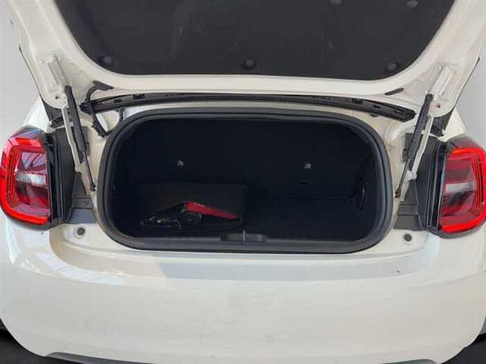 Fiat 500 Cabriolet*Tempomat*UConnect*Klima*AppleCarplay*