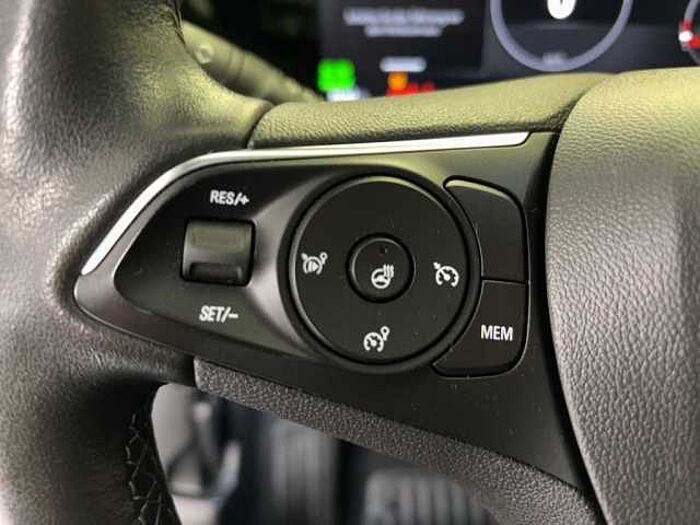 Opel Mokka-e Elegance CarPlay Navi Rückfahrkamera LED PDC