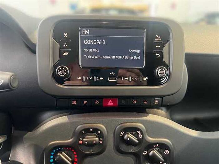 Fiat Panda Hybrid 1.0 GSE Klima, Parksens. , Tempomat, ISOFIX