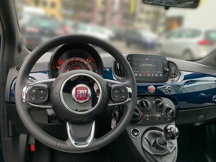 Fiat 500 1.0 Hybrid Dolcevita PDC Glasdach CarPlay Tempomat
