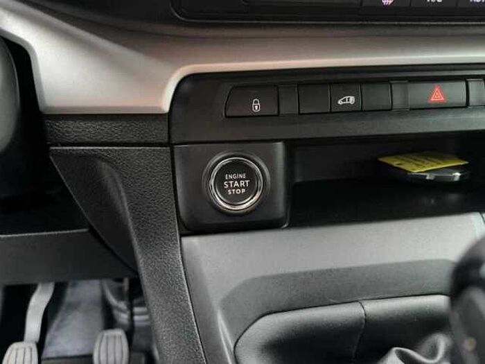 Opel Vivaro Cargo M 1.5D *Parksensor-hi*2-Zonenklima*Tempomat*