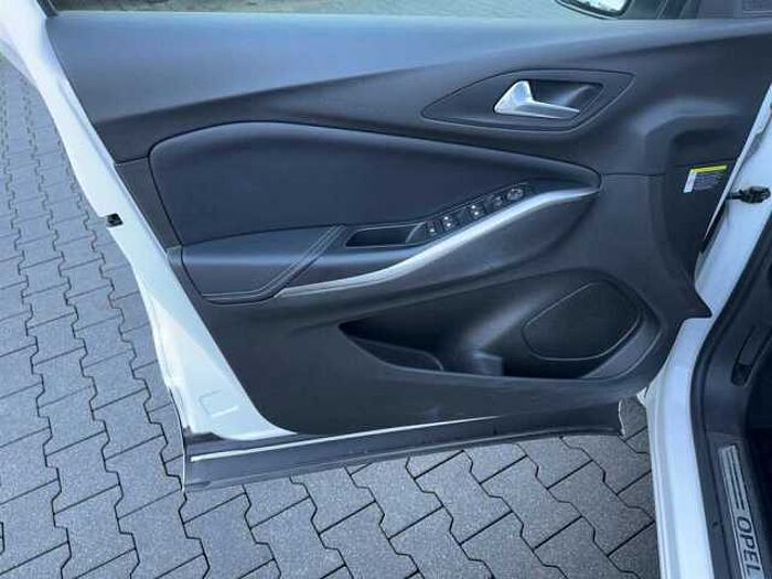 Opel Grandland X Hybrid*4X4*Ultimate*Leder*LED*PDC*ACC*Carplay*uvm.