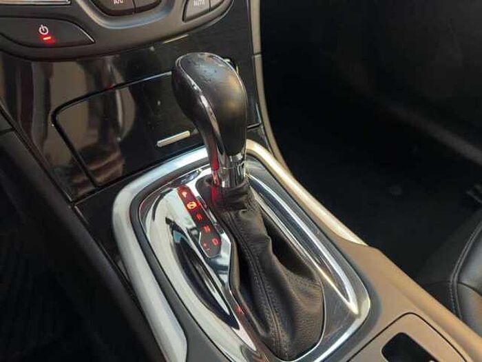 Opel Insignia Sports Tourer 1.6 Automatik *Navi*Leder*PDC*Sitzheizung*