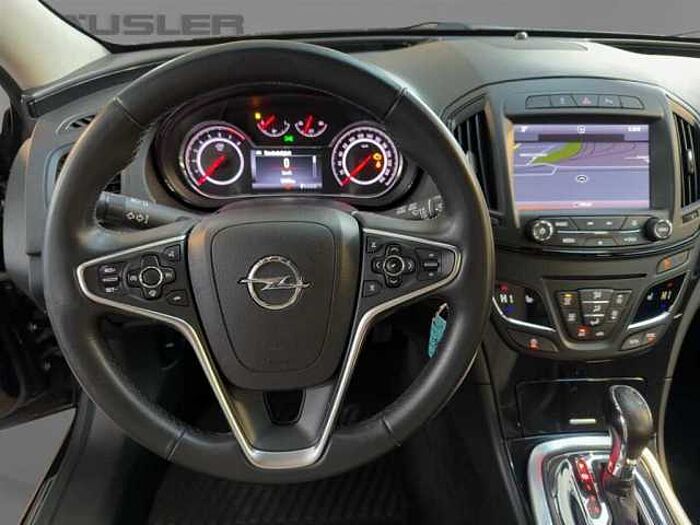 Opel Insignia Sports Tourer 1.6 Automatik *Navi*Leder*PDC*Sitzheizung*