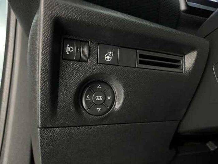 Citroen C4 PT 130 Shine Automatik Kamera KeyLess Navi LED