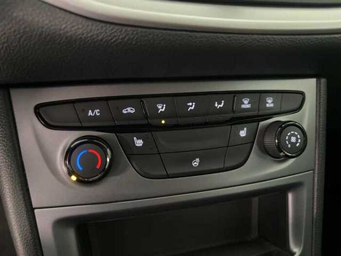 Opel Astra ST 1.2T Edition Einparkhilfe Navi Winterpaket