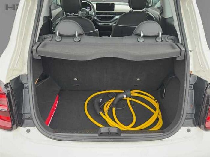 Fiat 500 Neuer 500 *Klimaautomatik* *CarÜlay* *3-Phasen-Onboardcharger* uvm.