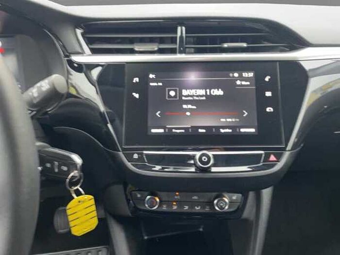 Opel Corsa Elegance 1.2 7300 km!!! Rückfahrkamera*PDC*Sitz-u.Lenkra