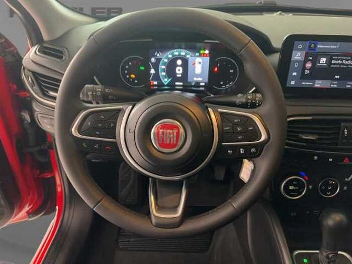 Fiat Tipo Hybrid 1.5 5-Türer RED Automatik LED Kamera ACC