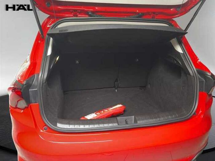 Fiat Tipo Hybrid 1.5 5-Türer RED Automatik LED Kamera ACC