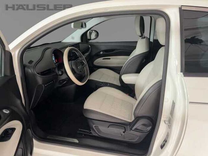 Fiat 500e Neuer 500 By Bocelli Leder LED CarPlay Navi Kamera