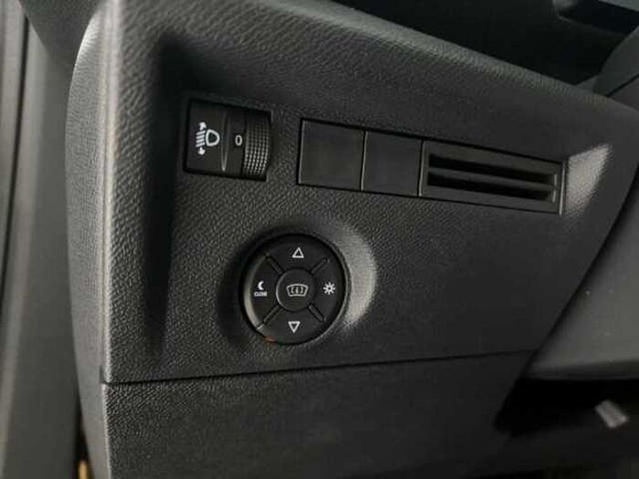 Citroen C4 PureTech 130 EAT8 Shine CarPlay Navi Kamera