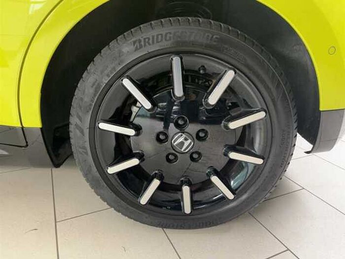 Honda e Advance 360°Kamera Panoramadach LED