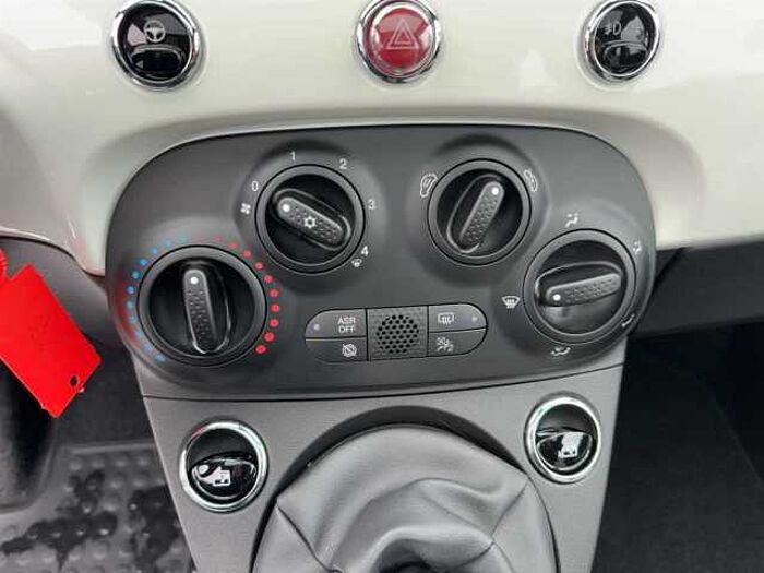 Fiat 500 Dolce Vita*70Ps*Navi*Panorama*Parkpilot*Carplay*uvm.