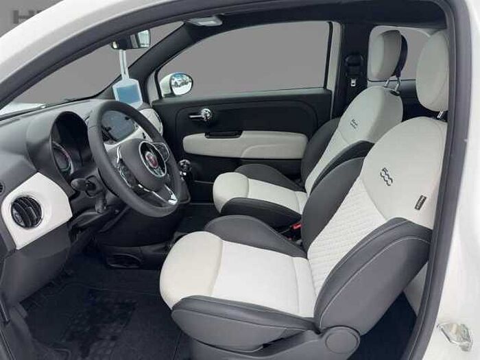 Fiat 500 Dolce Vita*70Ps*Navi*Panorama*Parkpilot*Carplay*uvm.
